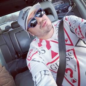 Meet your Posher, Michel